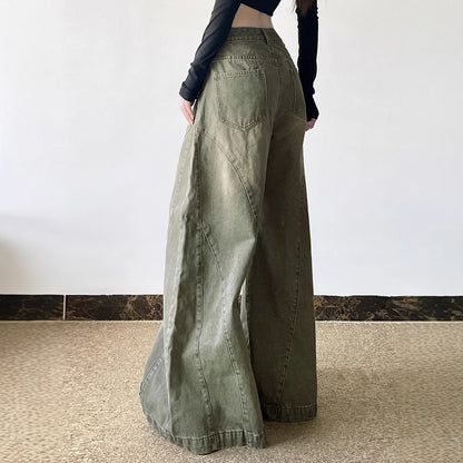 Street Style Green Flare Jeans – Water-Washed & Utility-Inspired